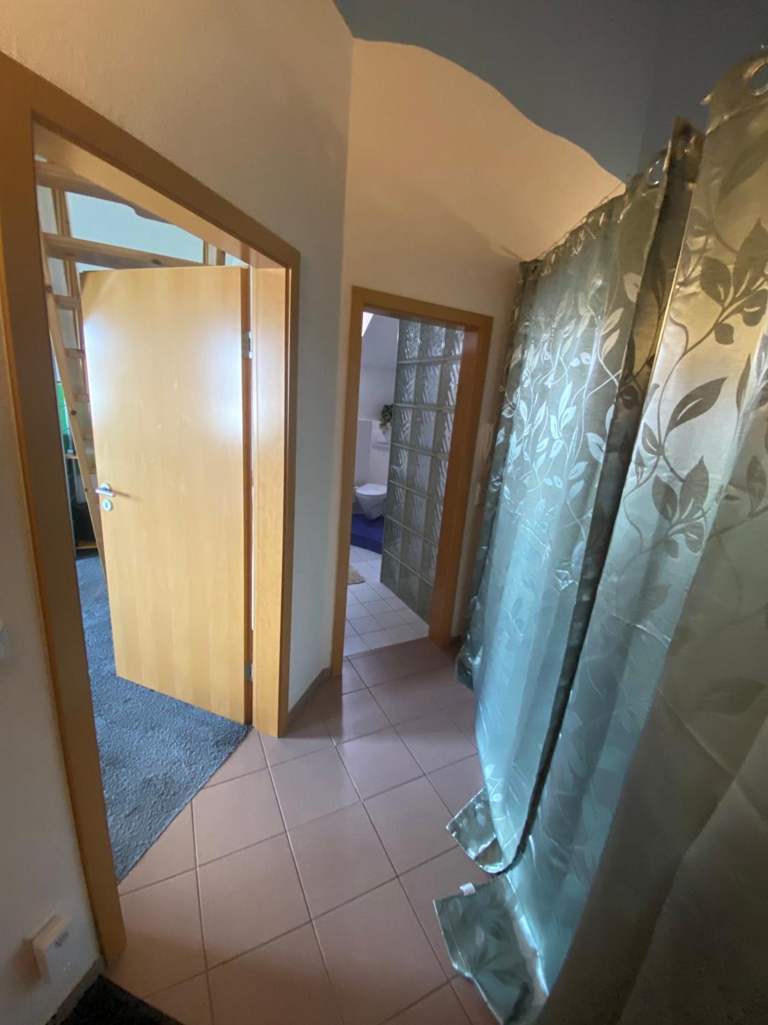 Maisonette-Ferienzimmer Am Backhausgarten フロンハイム エクステリア 写真
