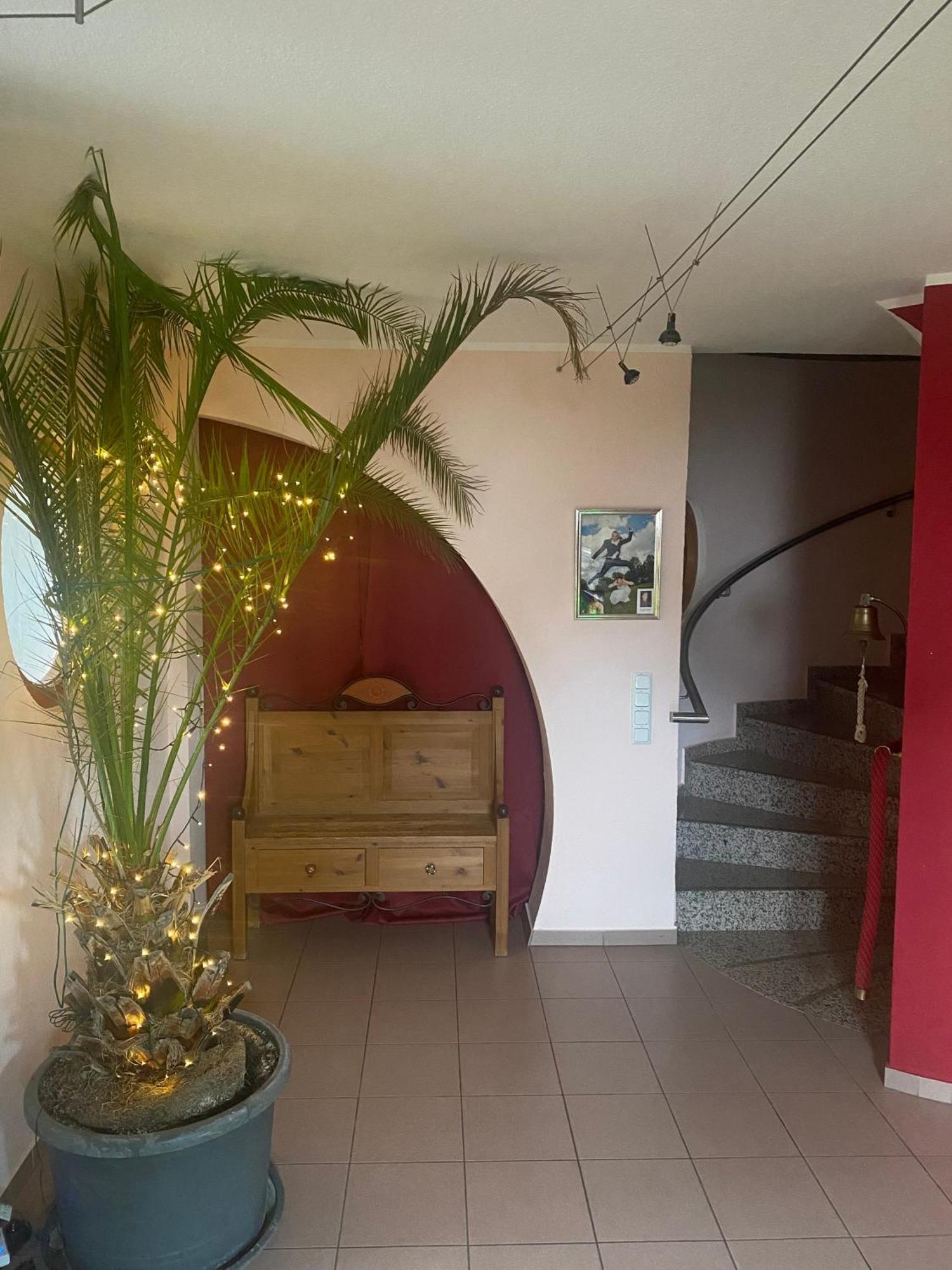 Maisonette-Ferienzimmer Am Backhausgarten フロンハイム エクステリア 写真